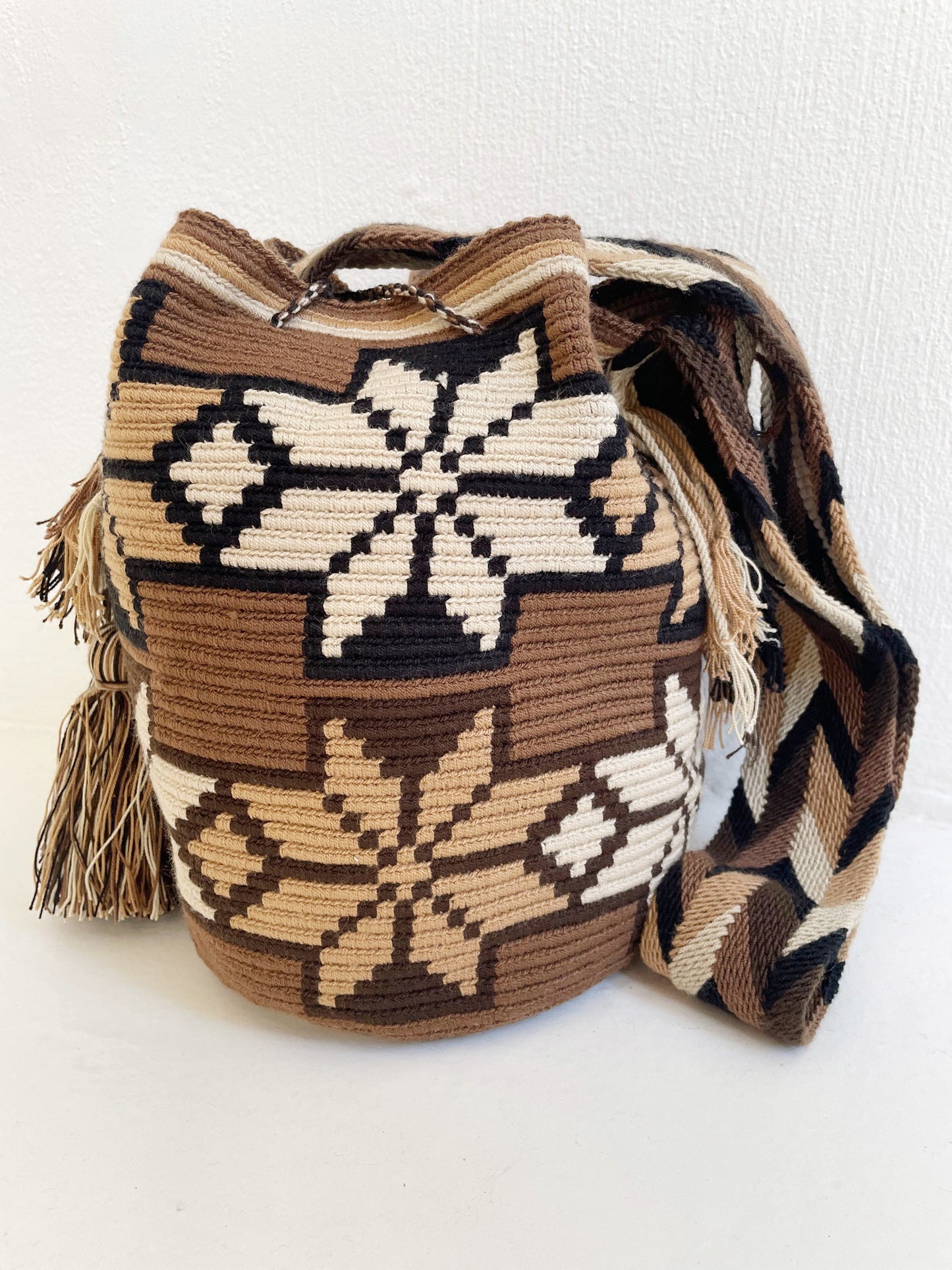 Brown Snowflake Mochila