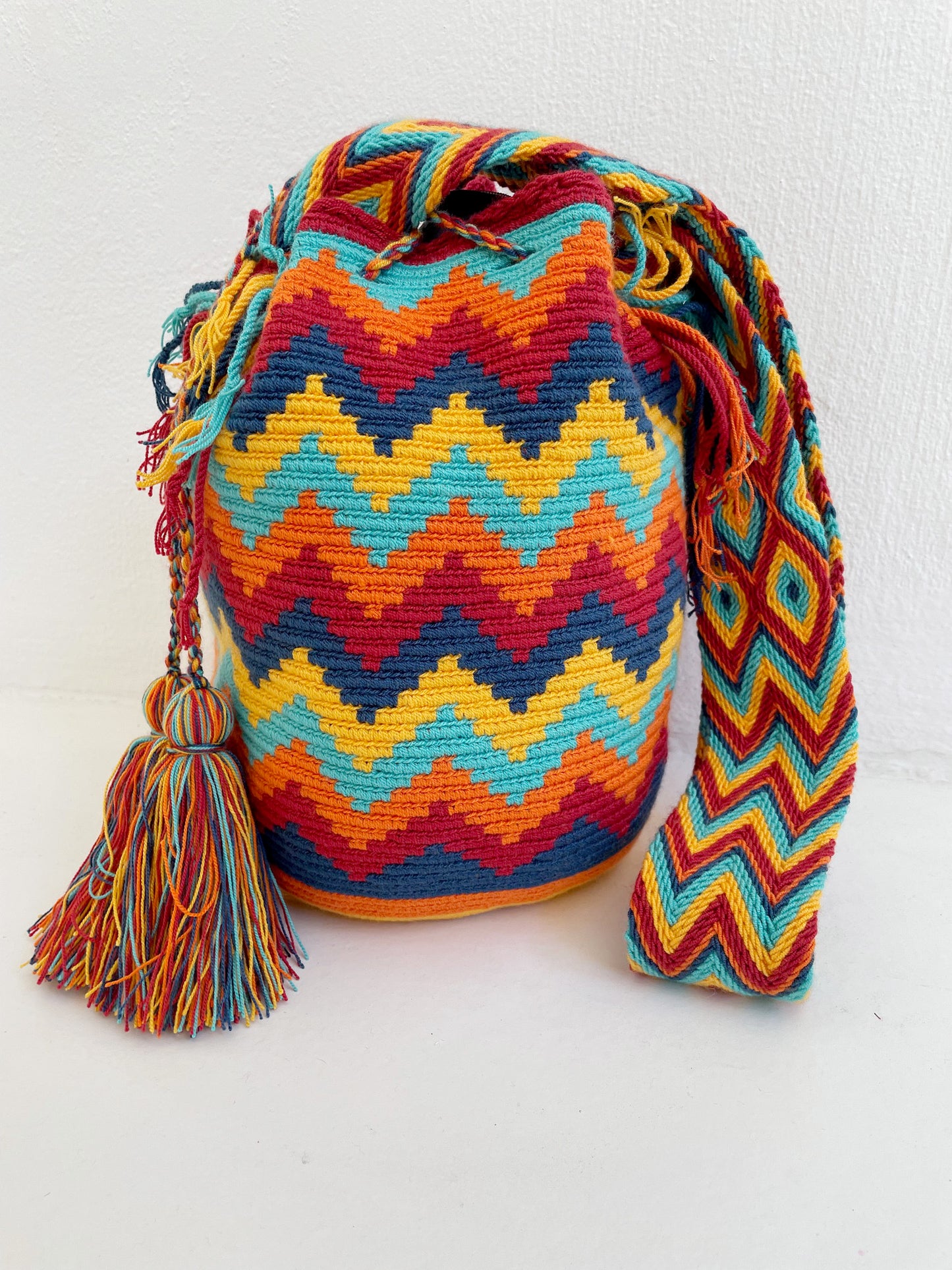 Chia Waves Mochila