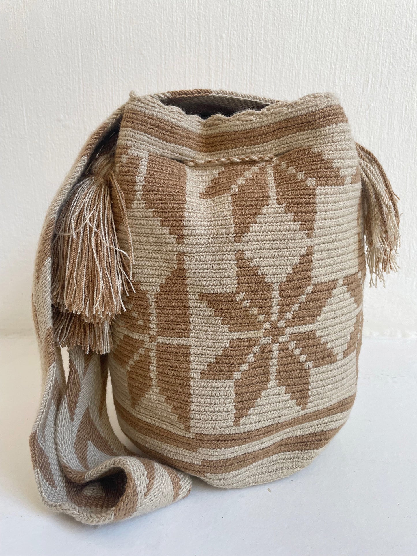 Brown Snowflakes Mochila Bag